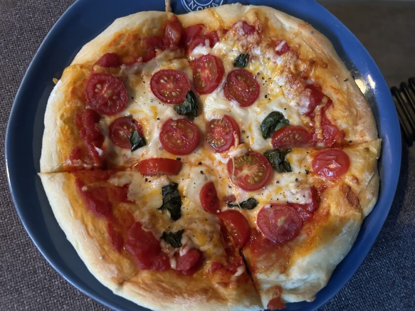 トマトピザを作りました